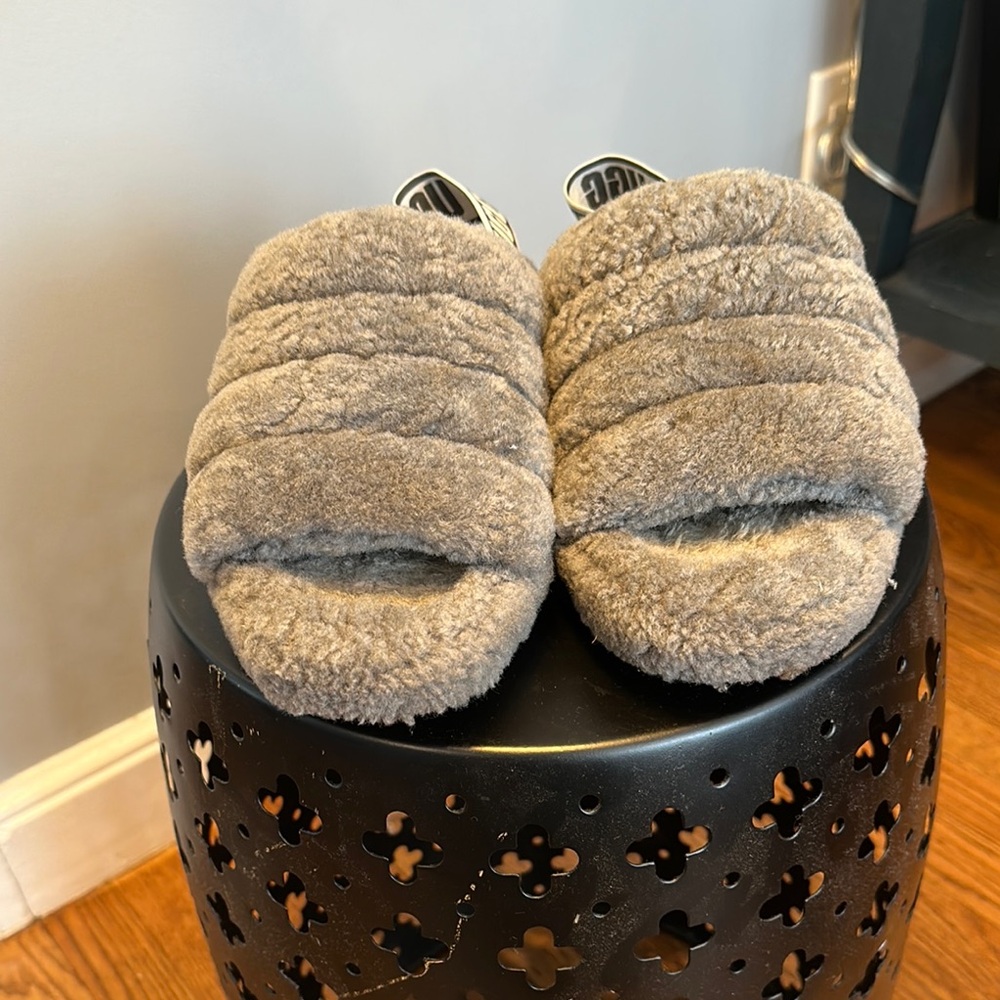 UGG “Fluff Yeah” Gray Slides